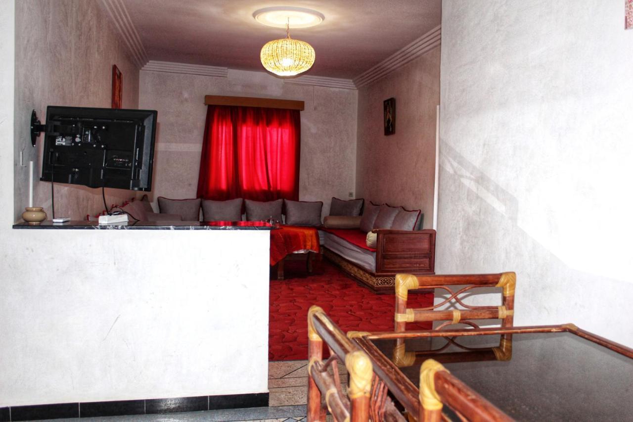 Appartement Afgo Уарзазат Экстерьер фото
