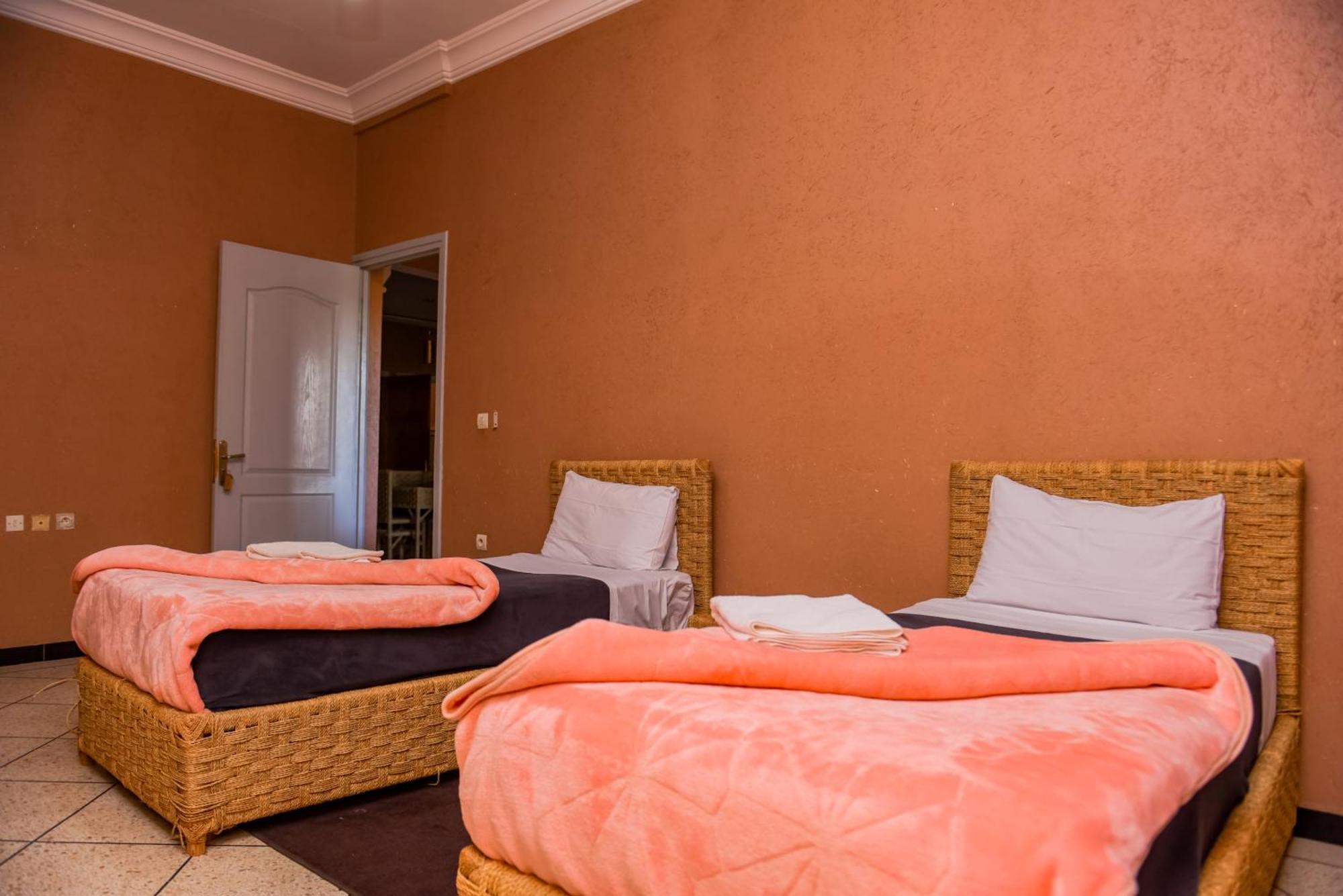 Appartement Afgo Уарзазат Экстерьер фото