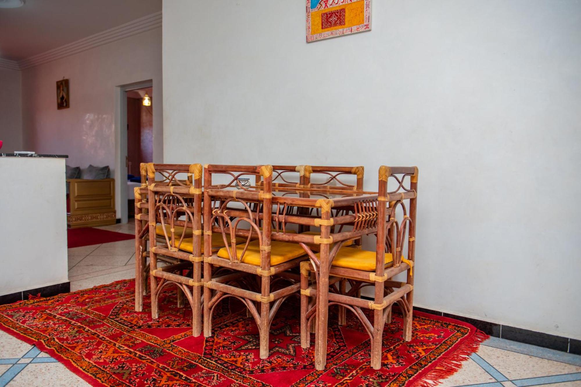Appartement Afgo Уарзазат Экстерьер фото