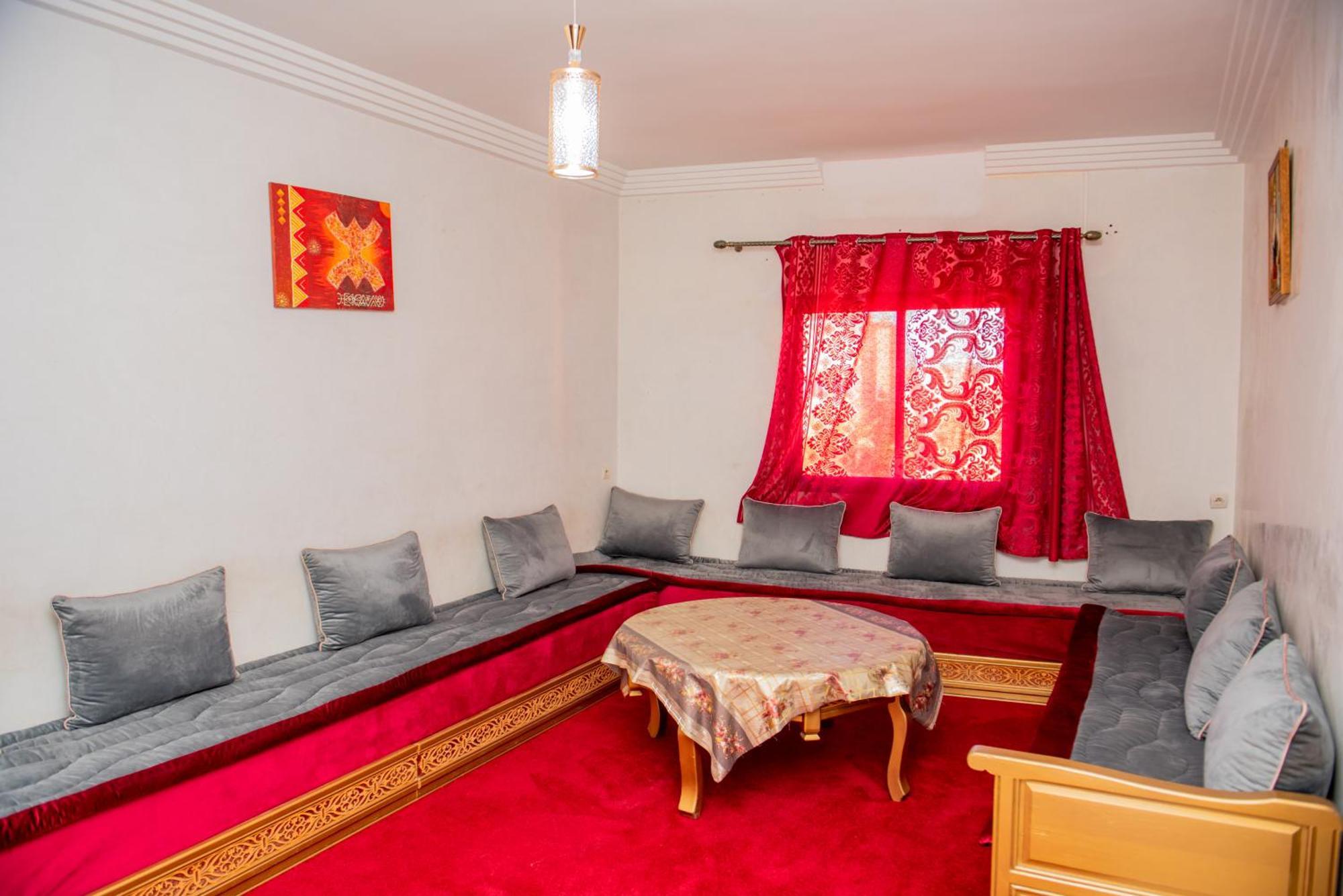 Appartement Afgo Уарзазат Экстерьер фото
